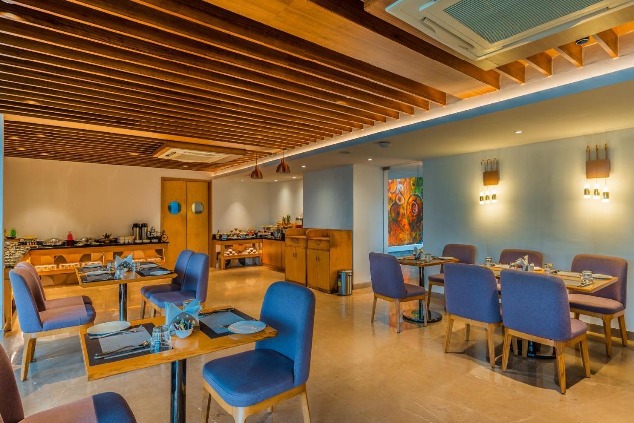 De Mandarin Hotel Goa Candolim Kültér fotó