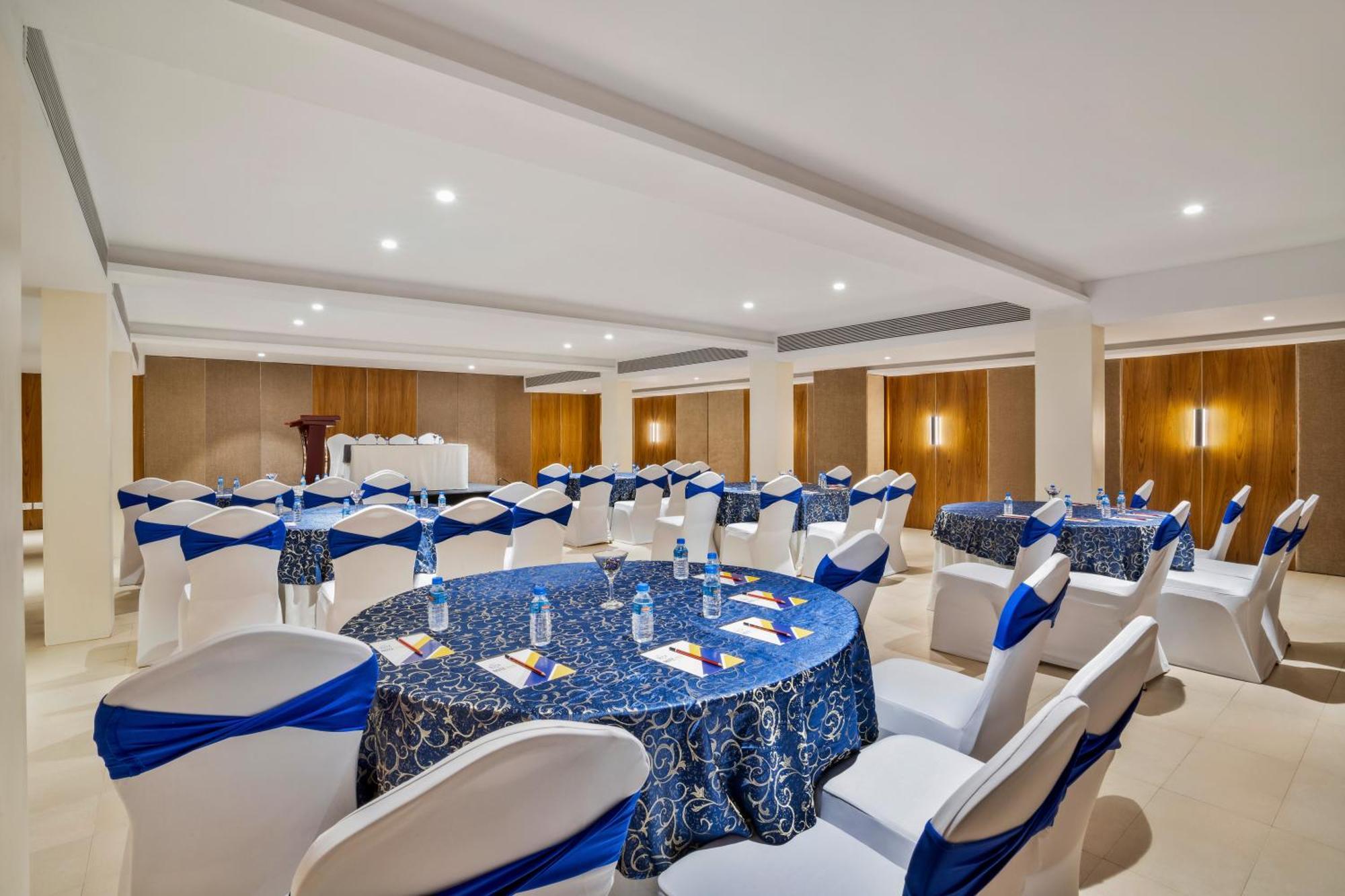 De Mandarin Hotel Goa Candolim Kültér fotó